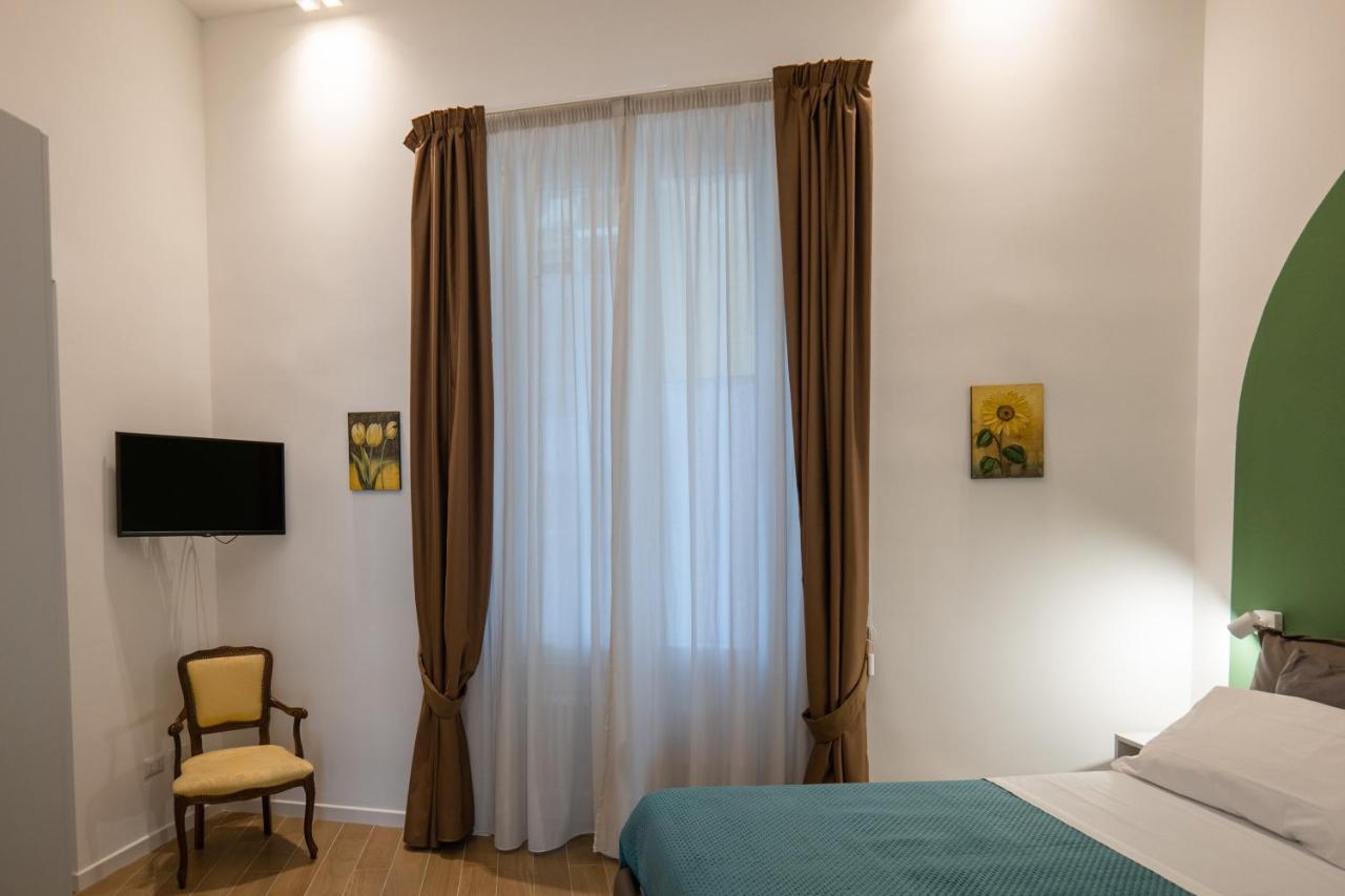 דירות סלרנו Relais Palazzo Olimpia - Corso Vittorio Emanuele מראה חיצוני תמונה