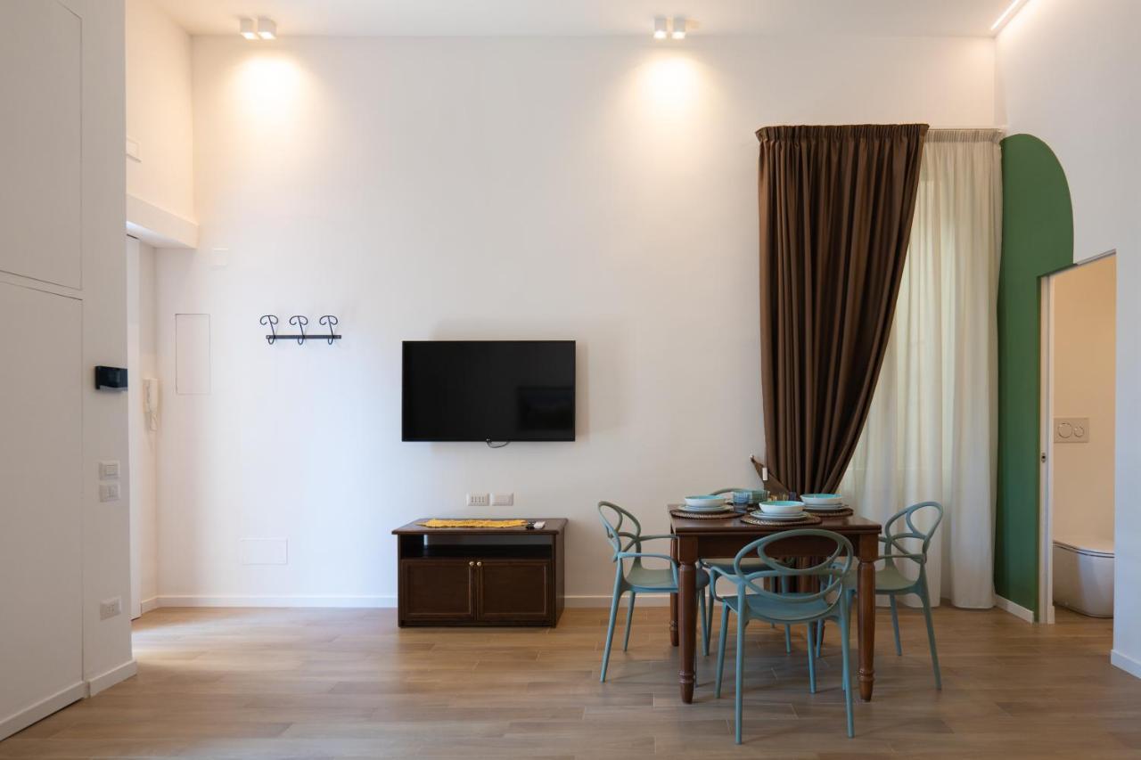 דירות סלרנו Relais Palazzo Olimpia - Corso Vittorio Emanuele מראה חיצוני תמונה