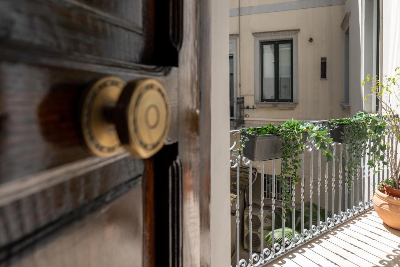 דירות סלרנו Relais Palazzo Olimpia - Corso Vittorio Emanuele מראה חיצוני תמונה